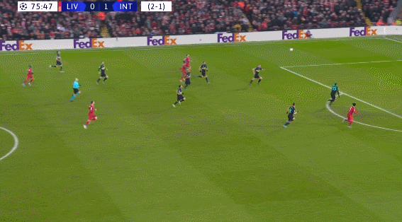 加泰电台：拉波尔塔想请前球员回诺坎普拍照，梅西不太可能去